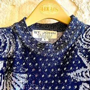 St. John Evening by Marie Gray. Stunning navy blue and silver top.